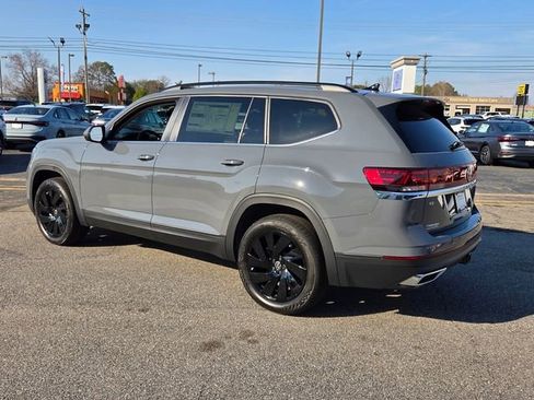 New 2026 Volkswagen Atlas SE image 10