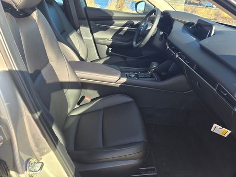 New 2026 MAZDA MAZDA3 2.5 S Preferred image 4
