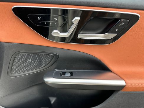 Certified 2025 Mercedes-Benz C 300 Sedan image 19