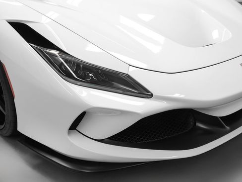 Certified 2020 Ferrari F8 Tributo RWD image 5