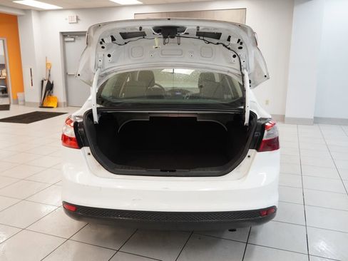 Used 2012 Ford Focus S FWD image 9
