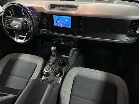 Used 2022 Ford Bronco Big Bend w/ Sasquatch Package image 12