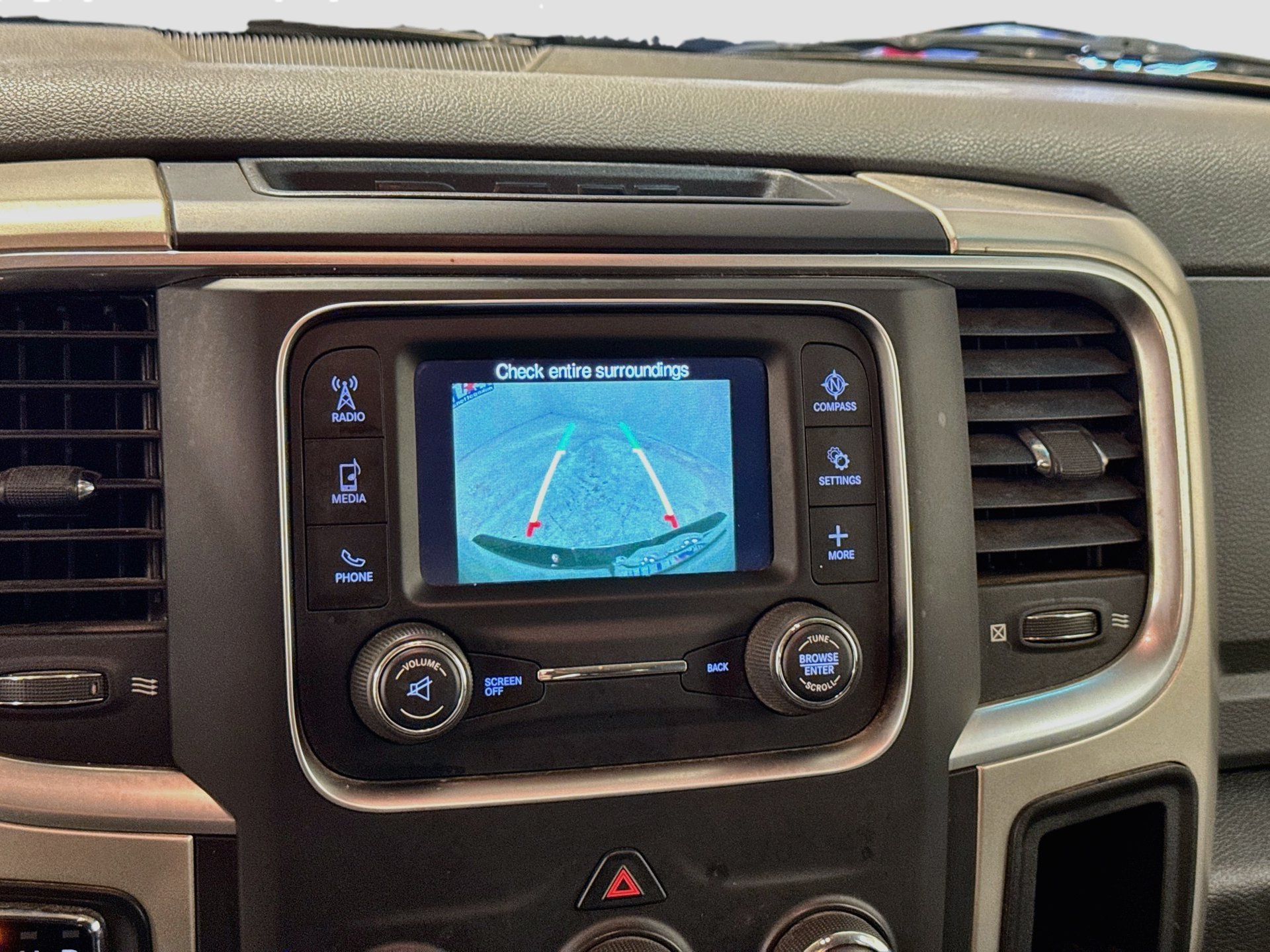 Used 2019 RAM 1500 Classic SLT RWD image 14