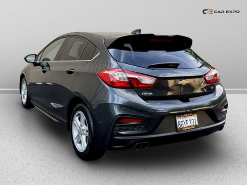 Used 2017 Chevrolet Cruze LT image 5