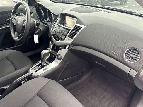 Certified 2016 Chevrolet Cruze LT FWD image 26