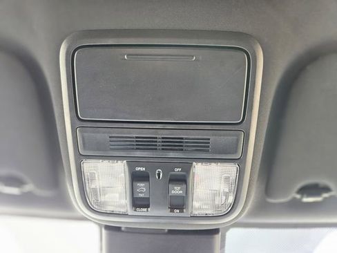 Used 2025 Honda Odyssey Sport-L image 26