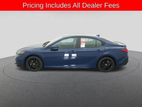 New 2026 Toyota Camry SE FWD image 3