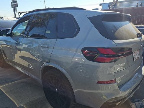 Used 2024 BMW X5 xDrive40i w/ M Sport Package image 5