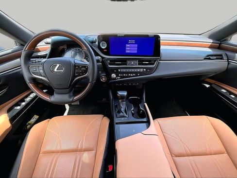 Used 2024 Lexus ES 350 w/ Technology Package FWD image 16