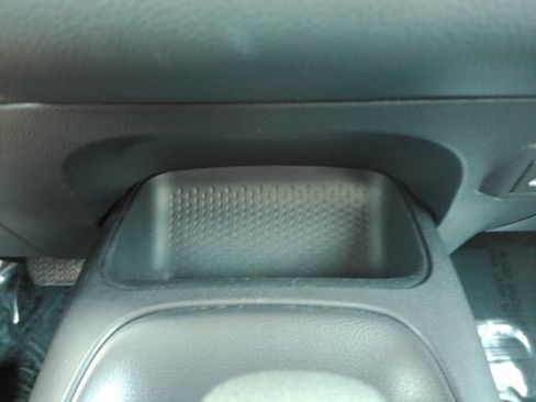 Used 2025 Toyota Corolla LE FWD image 40