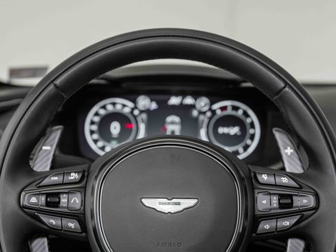 Used 2024 Aston Martin DBX 707 image 11