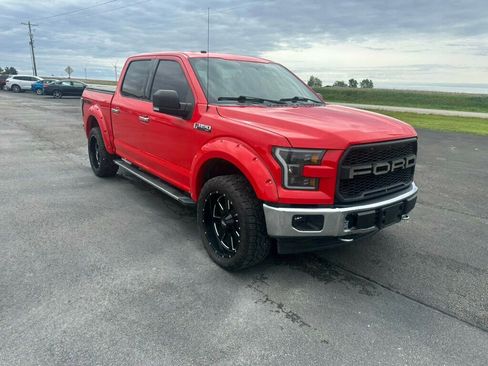 Used 2017 Ford F150 XLT w/ Equipment Group 302A Luxury AWD/4WD image 7
