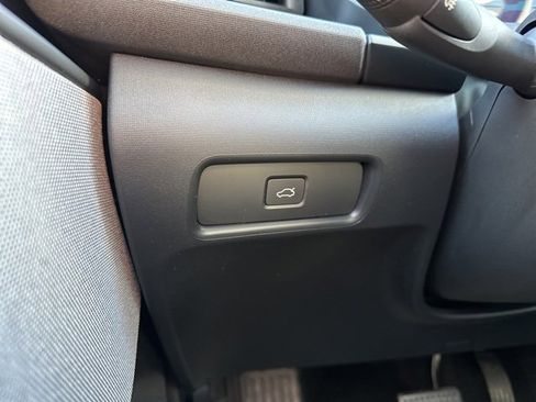 Used 2023 Polestar Polestar 2 w/ Pilot Pack image 27