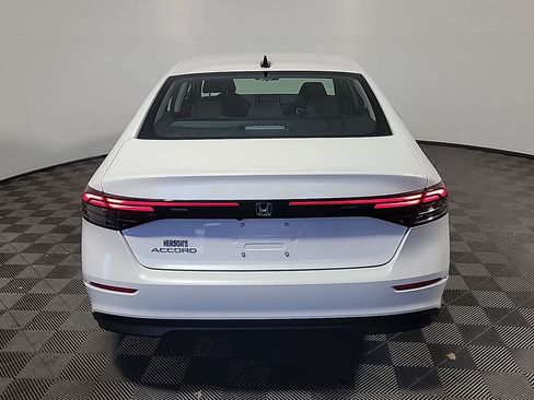 Certified 2026 Honda Accord SE image 5