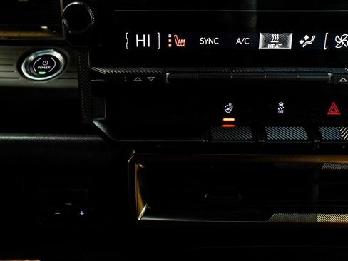 Used 2025 GMC Hummer EV 3X w/ LPO, Sport Package image 27