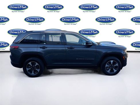 Used 2023 Jeep Grand Cherokee 4WD 4xe image 9