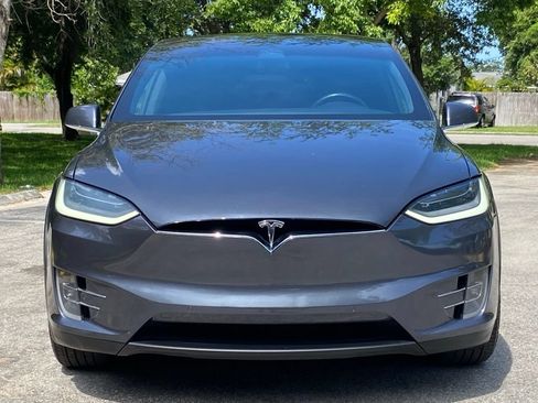 Used 2020 Tesla Model X Long Range AWD/4WD image 3