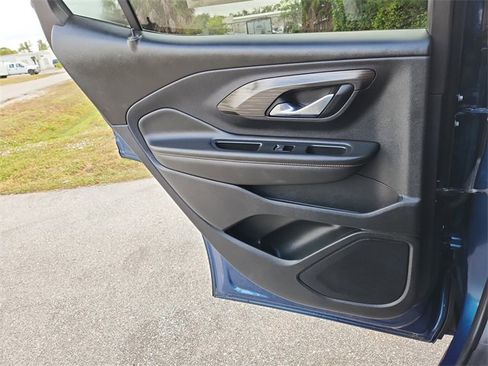 Used 2021 GMC Terrain SLT w/ Infotainment Package II image 10