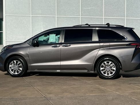 Certified 2024 Toyota Sienna XLE image 8