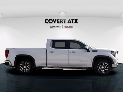 Used 2022 GMC Sierra 1500 SLT w/ SLT Convenience Package image 8
