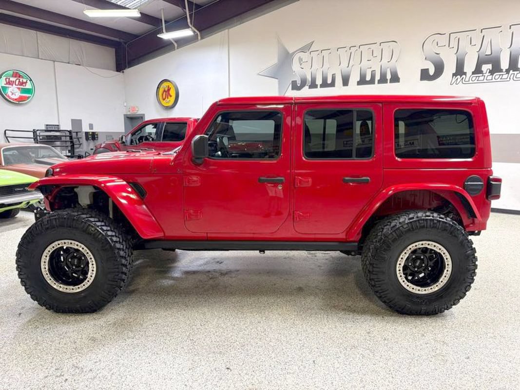 Used 2018 Jeep Wrangler Unlimited Rubicon AWD/4WD image 3