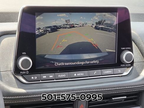 Used 2025 Nissan Rogue SV w/ SV Premium Package FWD image 26