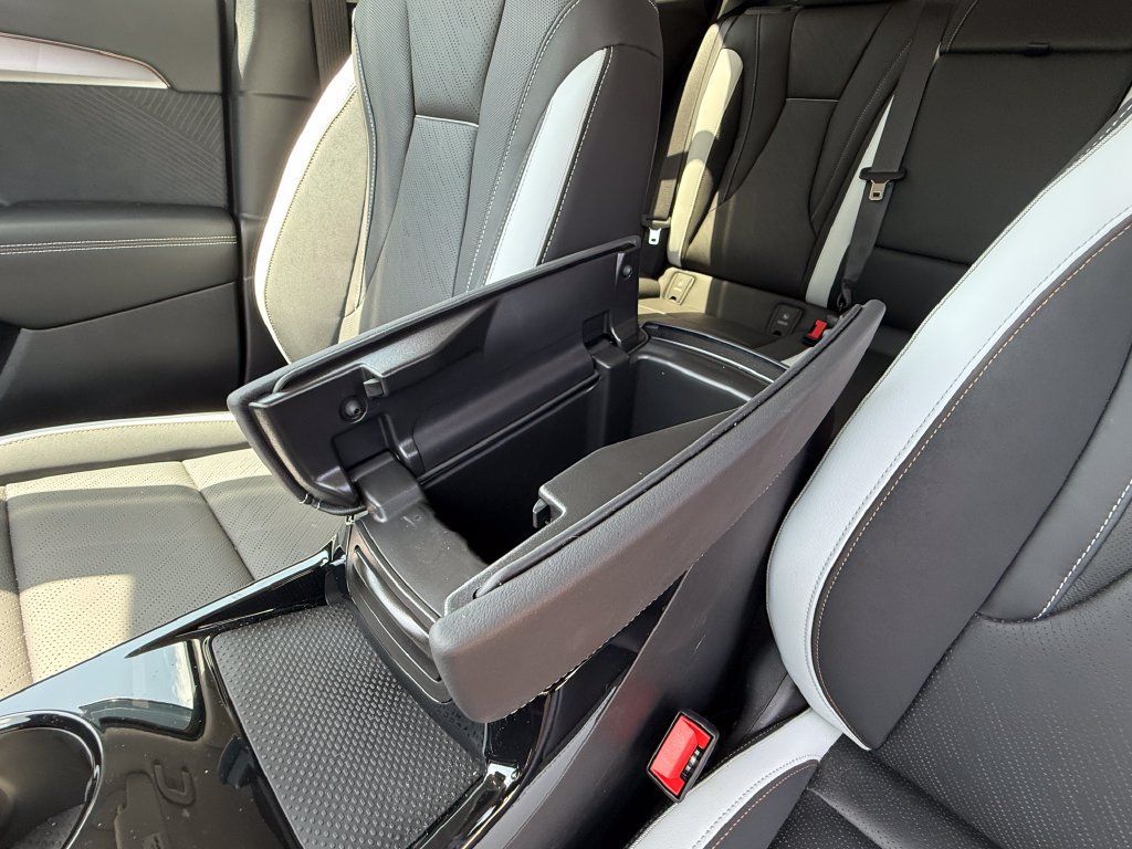 Certified 2026 Buick Envision Sport Touring AWD/4WD image 28