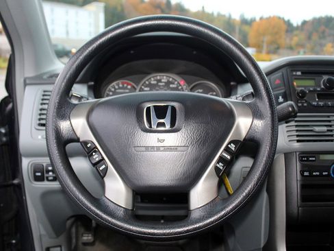 Used 2004 Honda Pilot EX image 12