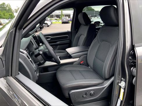 Certified 2025 RAM 1500 Big Horn AWD/4WD image 7