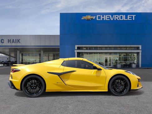 New 2027 Chevrolet Corvette Z06 w/ Battery Protection Package RWD image 5