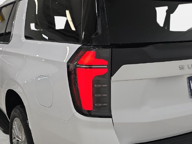 Used 2025 Chevrolet Suburban LT w/ Comfort Package AWD/4WD image 33