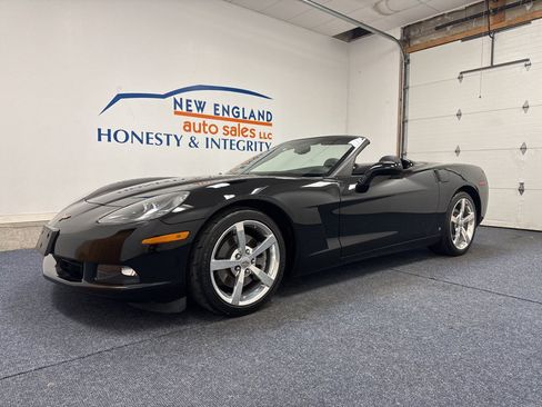 Used 2008 Chevrolet Corvette Convertible w/ Preferred Equipment Group RWD image 5