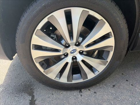 Used 2020 Subaru Ascent Limited w/ Popular Package #4 AWD/4WD image 8