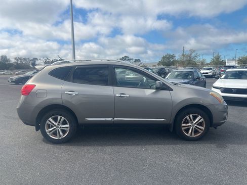 Used 2013 Nissan Rogue SV image 8
