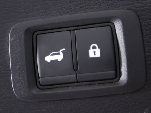 Used 2024 Mitsubishi Outlander SE AWD/4WD image 15