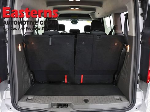 Used 2021 Ford Transit Connect XLT FWD image 17
