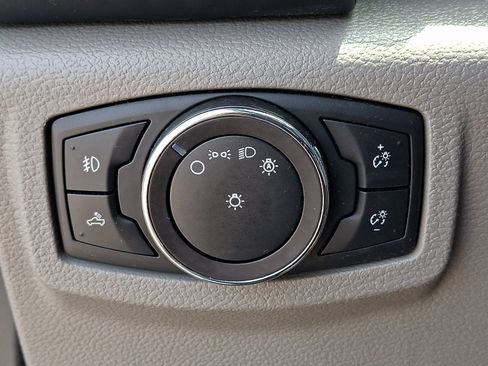 Used 2018 Ford F150 XL w/ Equipment Group 101A Mid AWD/4WD image 22