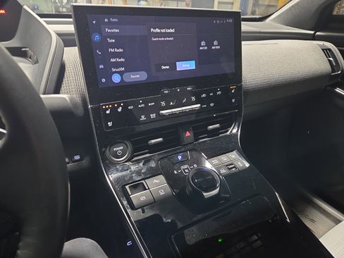 Used 2023 Subaru Solterra AWD image 22