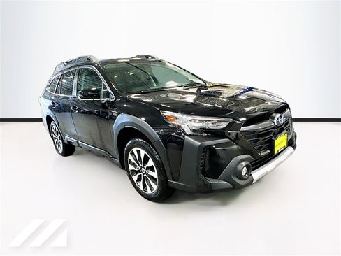 Used 2023 Subaru Outback Limited XT image 3