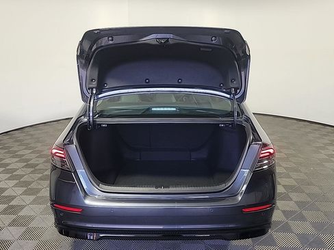 Used 2025 Honda Accord EX-L image 8