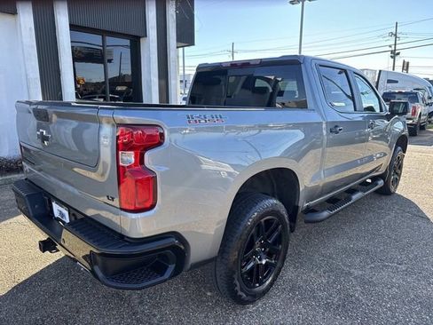 Used 2023 Chevrolet Silverado 1500 LT Trail Boss w/ LT Trail Boss Premium Package image 6