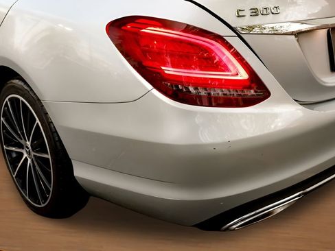 Used 2021 Mercedes-Benz C 300 Sedan w/ Premium Package image 12