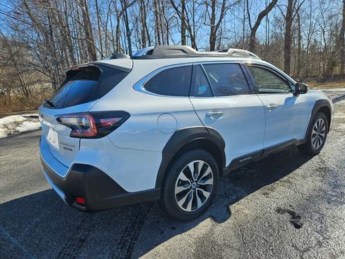 Used 2024 Subaru Outback Touring image 7