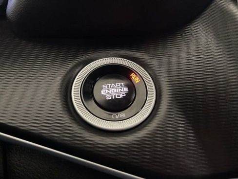 Used 2025 Jeep Grand Cherokee Altitude AWD/4WD image 40