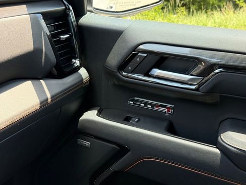 New 2026 GMC Sierra 1500 AT4 w/ AT4 Premium Package AWD/4WD image 34