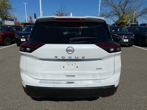 New 2026 Nissan Rogue SV image 5