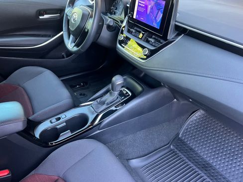 Used 2024 Toyota Corolla SE FWD image 15