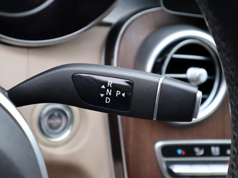 Used 2019 Mercedes-Benz C 300 4MATIC Sedan image 32