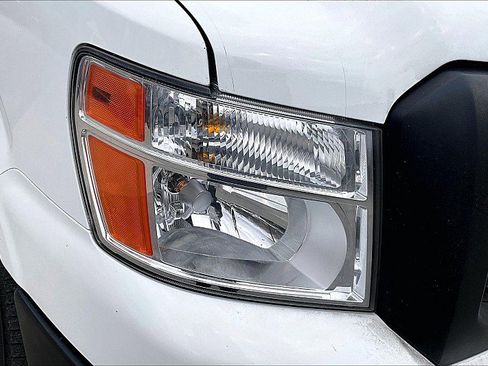 Used 2018 Nissan NV 2500 SV w/ Navigation Package image 24