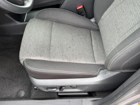 Used 2023 Nissan Rogue SV FWD image 16